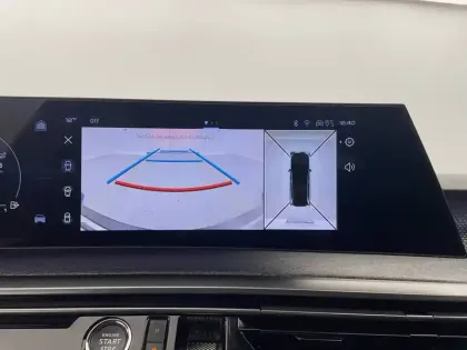 Photo 27 Peugeot 5008  Hybrid 136 e-DCS6