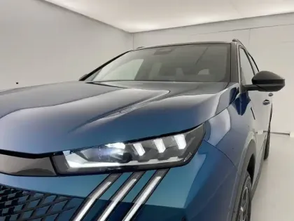 Photo 23 Peugeot 5008  Hybrid 136 e-DCS6