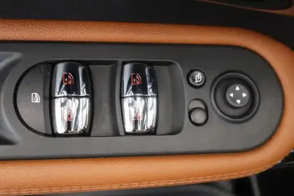 Photo 27 Mini Mini Countryman 125 - 95 ch ALL4 BVA6