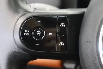 Photo 31 Mini Mini Countryman 125 - 95 ch ALL4 BVA6