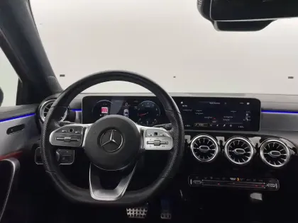 Photo 21 Mercedes Classe A  200 7G-DCT