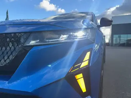 Photo 29 Renault Rafale  E-Tech full hybrid 200ch