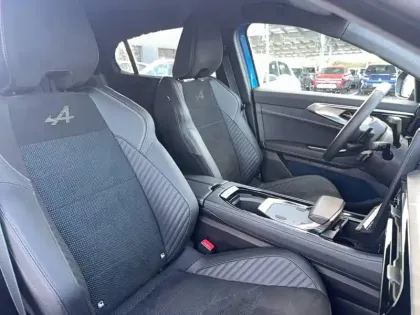 Photo 11 Renault Rafale  E-Tech full hybrid 200ch