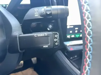 Photo 37 Renault Rafale  E-Tech full hybrid 200ch