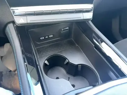 Photo 46 Renault Rafale  E-Tech full hybrid 200ch