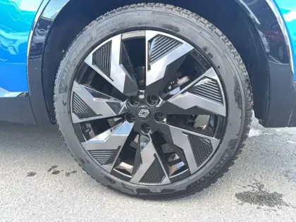 Photo 14 Renault Rafale  E-Tech full hybrid 200ch