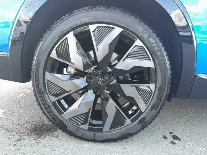 Photo 13 Renault Rafale  E-Tech full hybrid 200ch