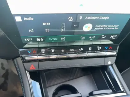 Photo 45 Renault Rafale  E-Tech full hybrid 200ch