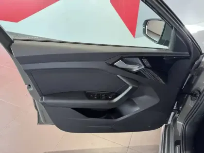 Photo 18 Audi A1  Sportback 30 TFSI 116 ch S tronic 7