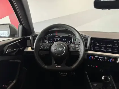 Photo 10 Audi A1  Sportback 30 TFSI 116 ch S tronic 7