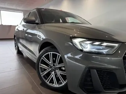 Photo 6 Audi A1  Sportback 30 TFSI 116 ch S tronic 7