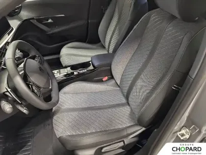 Photo 59 Peugeot 2008  Hybrid 145 e-DCS6