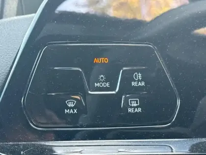 Photo 24 Volkswagen Golf  2.0 TDI SCR 150 DSG7