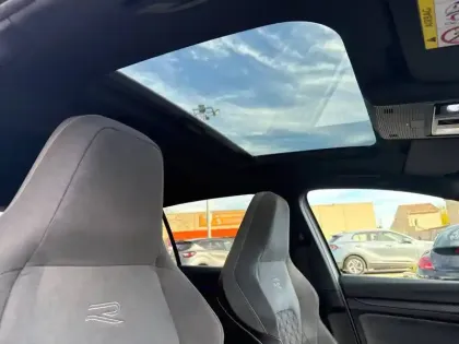 Photo 20 Volkswagen Golf  2.0 TDI SCR 150 DSG7