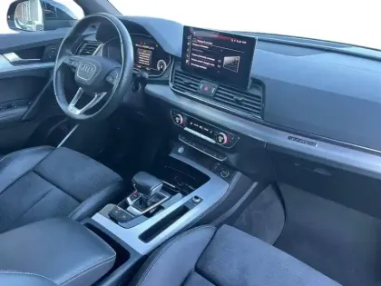 Photo 8 Audi Q5  55 TFSIe 367 S tronic 7 Quattro