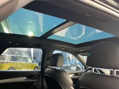 Photo 24 Audi Q5  55 TFSIe 367 S tronic 7 Quattro