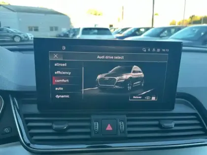 Photo 34 Audi Q5  55 TFSIe 367 S tronic 7 Quattro