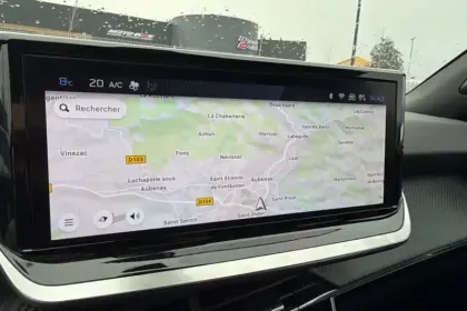 Photo 28 Peugeot 2008  100 S&S BVM6