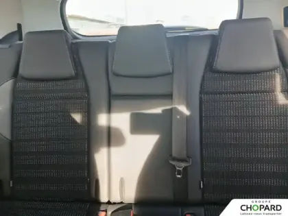 Photo 51 Peugeot 2008  1.2 PureTech 110ch S&S BVM5