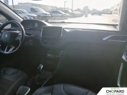 Photo 78 Peugeot 2008  1.2 PureTech 110ch S&S BVM5