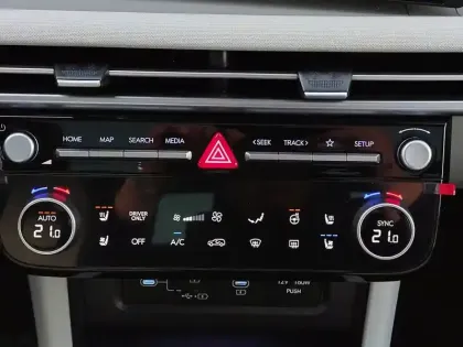 Photo 12 Hyundai Tucson  1.6 T-GDI 253 Plug-in BVA6