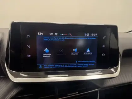 Photo 25 Peugeot 208  PureTech 75 S&S BVM5