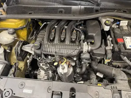 Photo 28 Peugeot 208  PureTech 75 S&S BVM5