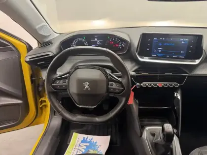 Photo 15 Peugeot 208  PureTech 75 S&S BVM5