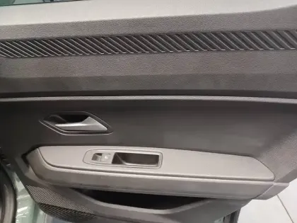 Photo 16 Dacia Duster  Hybrid 140