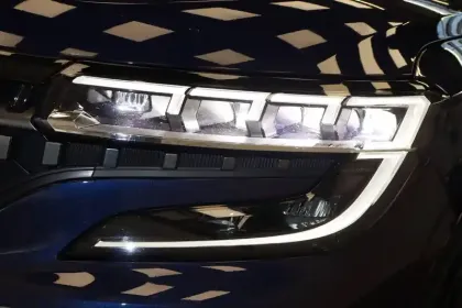 Photo 6 Renault Espace  E-Tech full hybrid 200 GSR2