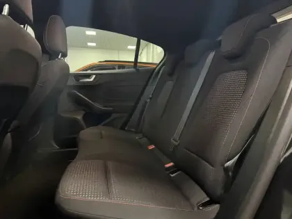 Photo 26 Ford Focus  1.5 EcoBlue 115 Powershift