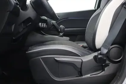 Photo 25 Renault Captur  E-Tech 145 - 21