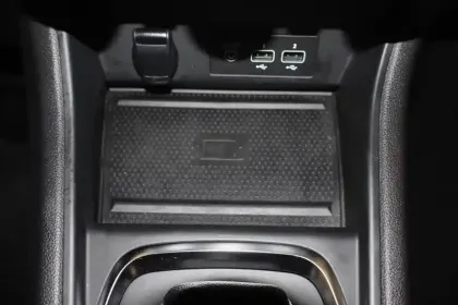 Photo 20 Renault Captur  E-Tech 145 - 21