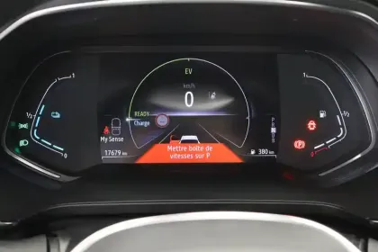 Photo 17 Renault Captur  E-Tech 145 - 21