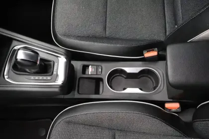 Photo 18 Renault Captur  E-Tech 145 - 21