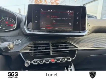 Photo 14 Peugeot 2008  PureTech 130 S&S BVM6