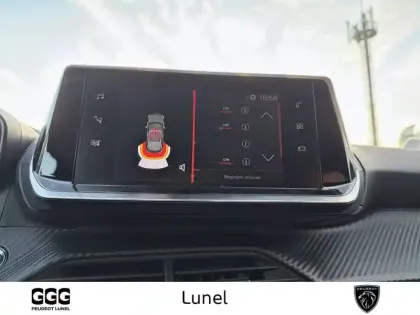 Photo 17 Peugeot 2008  PureTech 130 S&S BVM6