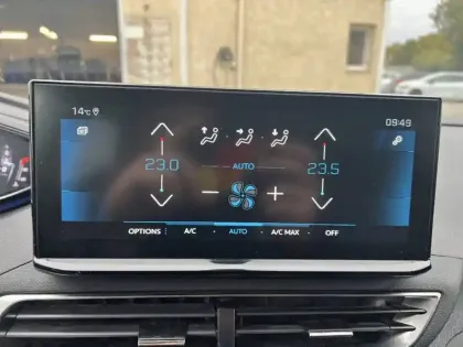 Photo 12 Peugeot 5008  PureTech 130ch S&S EAT8