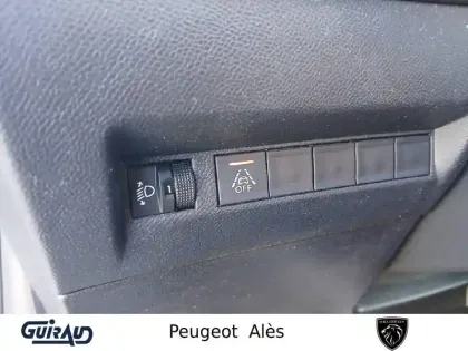 Photo 13 Peugeot 208  PureTech 100 S&S BVM6