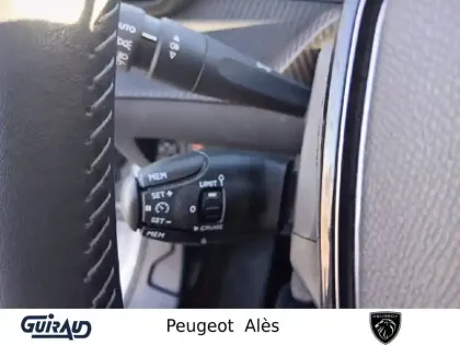 Photo 18 Peugeot 208  PureTech 100 S&S BVM6