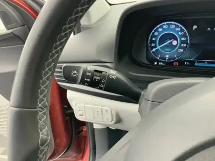 Photo 17 Hyundai Bayon  1.0 T-GDi 100 DCT-7 Hybrid 48V Creative