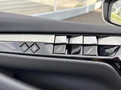 Photo 19 DS DS 4  BlueHDi 130 EAT8 Rivoli