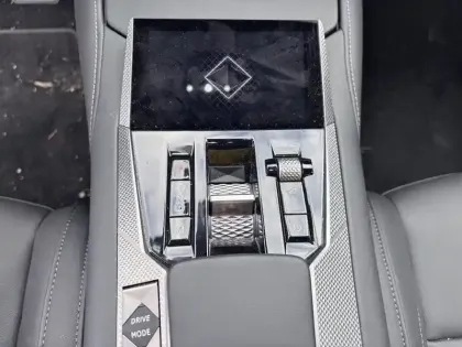 Photo 23 DS DS 4  BlueHDi 130 EAT8 Rivoli