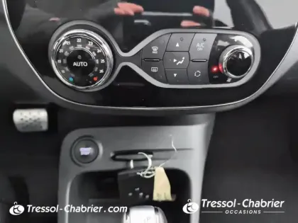 Photo 12 Renault Captur  TCe 150 Energy EDC S-Edition