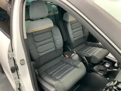 Photo 8 Citroën C3 Aircross  PureTech 130 S&S EAT6 Shine Pack