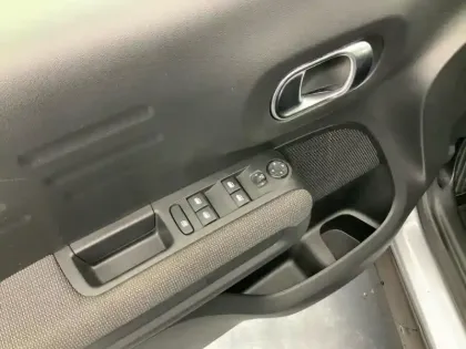 Photo 19 Citroën C3 Aircross  PureTech 110 S&S BVM6 C-Series