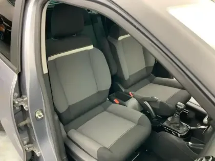 Photo 8 Citroën C3 Aircross  PureTech 110 S&S BVM6 C-Series