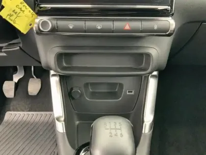 Photo 12 Citroën C3 Aircross  PureTech 110 S&S BVM6 C-Series