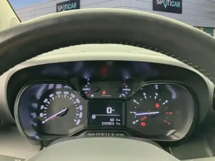 Photo 20 Citroën C3 Aircross  PureTech 110 S&S BVM6 C-Series