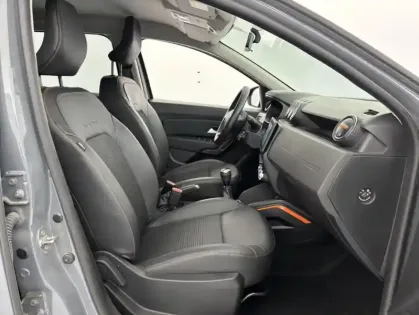 Photo 25 Dacia Duster TCe 130 FAP 4x2 SL Extreme 5p